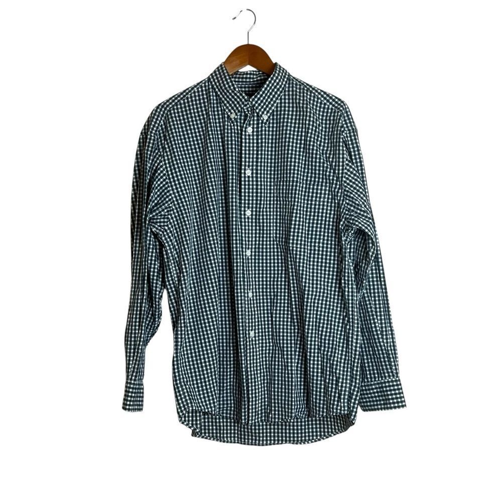 NWT! Gap checkered butting‎ down shirt. Size small